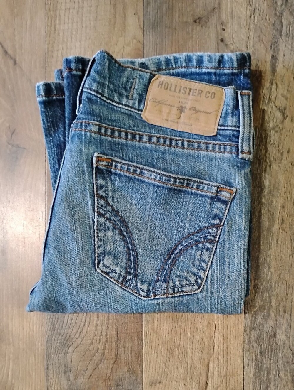 Hollister Co. Venice Boot Medium Wash Denim Jeans Womens Size: 0S